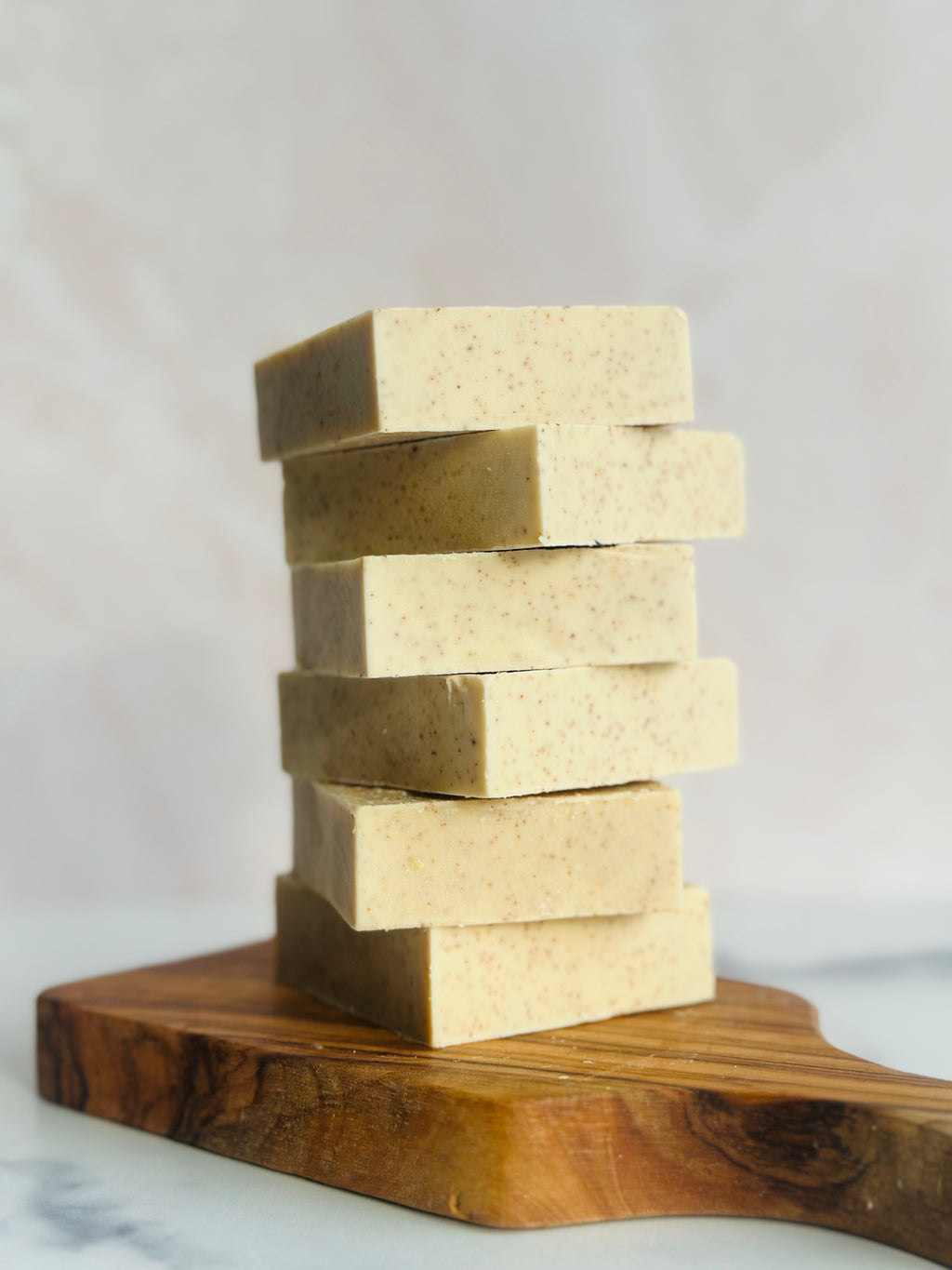 White Tea   & Walnut Exfoliant Moisturizing Cream Bar Soap